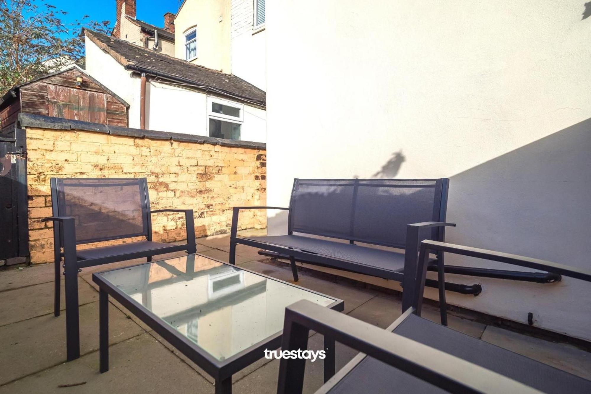Penkhull House By Truestays - 4 Bedroom House In Stoke-On-Trent المظهر الخارجي الصورة