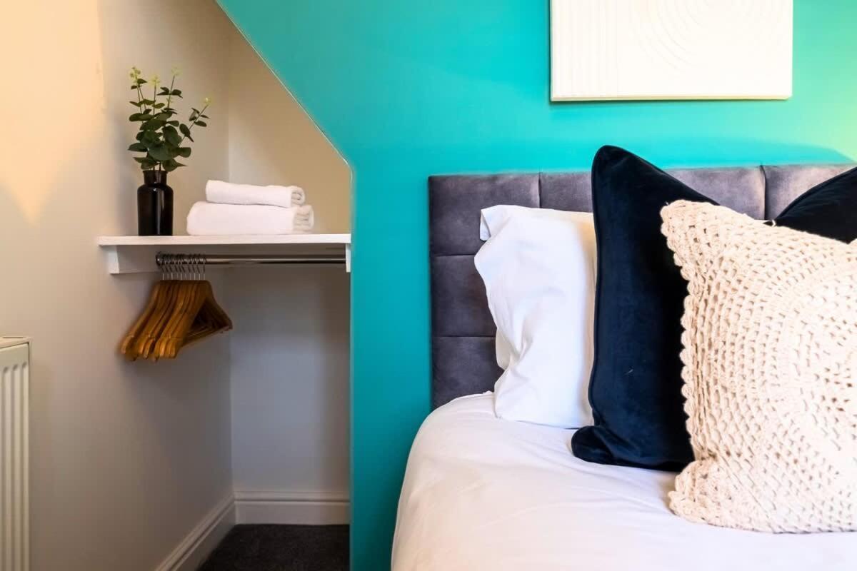 Penkhull House By Truestays - 4 Bedroom House In Stoke-On-Trent المظهر الخارجي الصورة